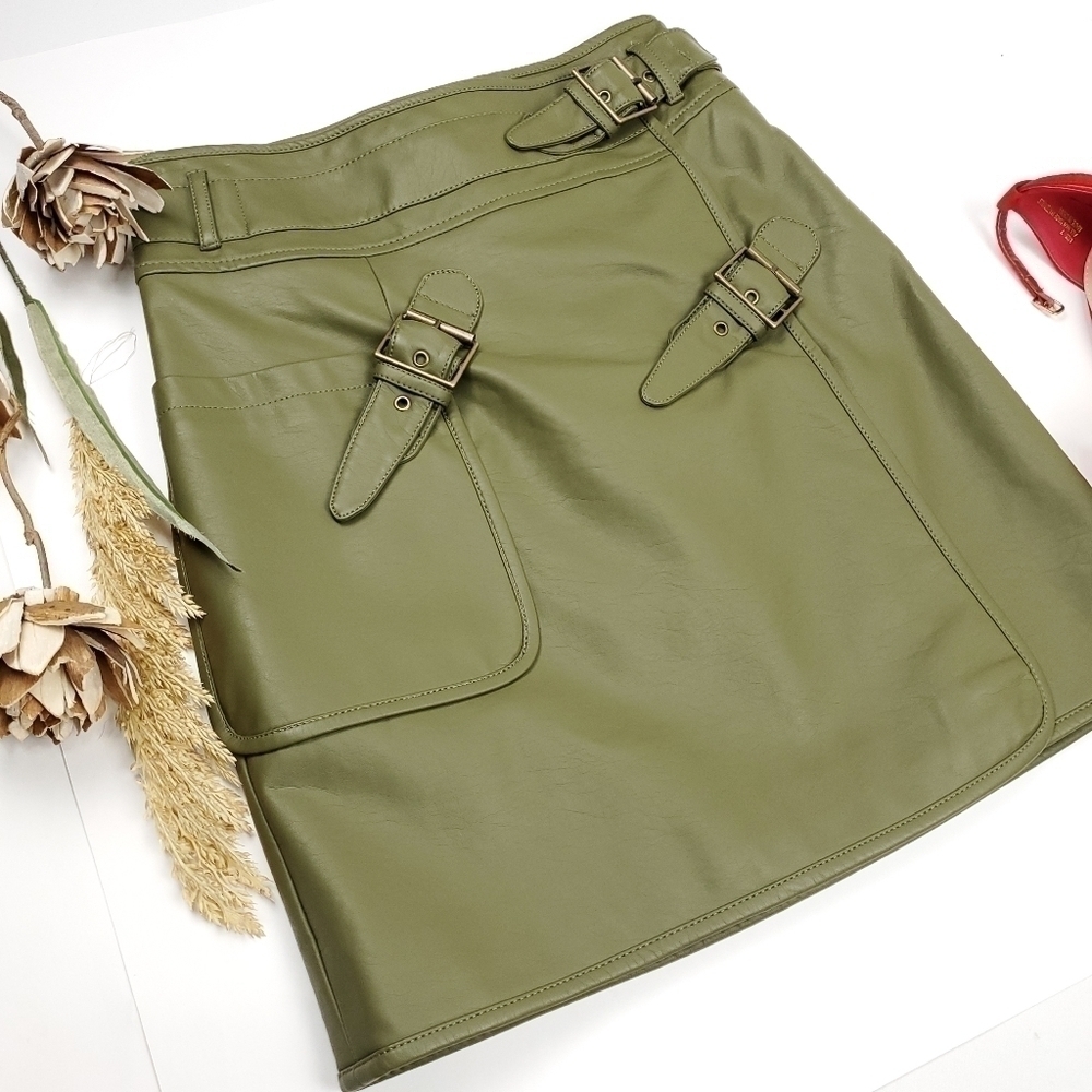 G By Giuliana Green Vegan Leather Buckle Skirt 4 - Picture 4 of 14